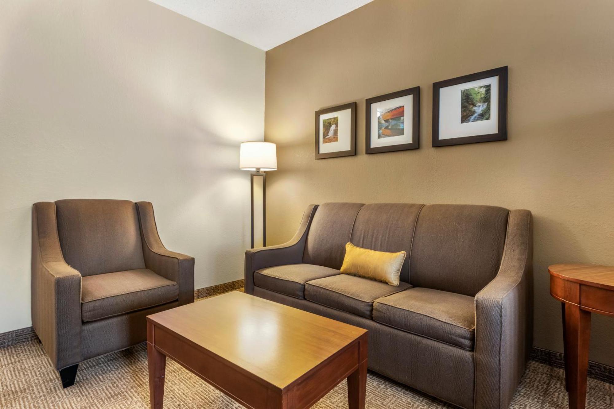 Comfort Inn & Suites Streetsboro - Kent Esterno foto